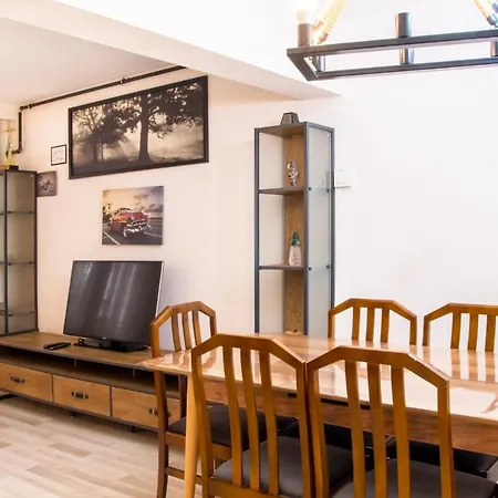 Διαμέρισμα Chic And Convenient Flat In Σμύρνη