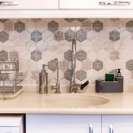 Διαμέρισμα Chic And Convenient Flat In